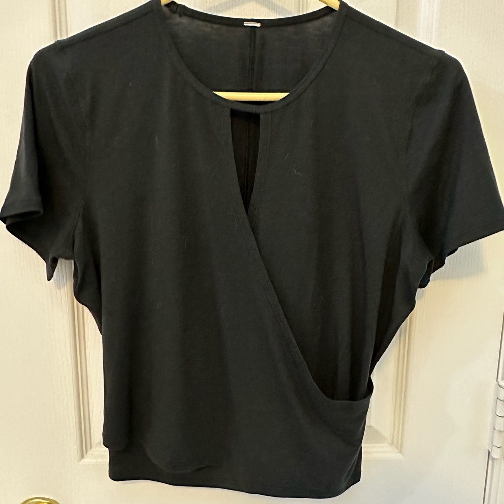 Lululemon Crop “Wrap” Tee
